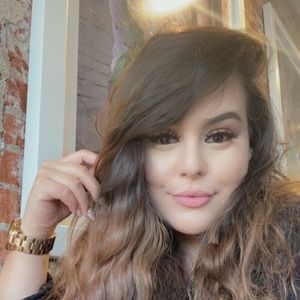 Meet your Posher, Briceida